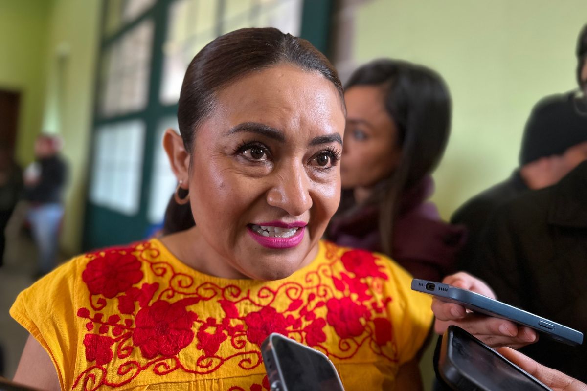 Neyda Naranjo informó que 3 mil artesanos continúan en revisión | Foto: Carmen Hernández