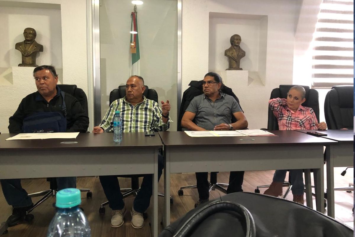 Se llevó a cabo una mesa de trabajo entre los pobladores inconformes y el alcalde de Tula | Foto: Miguel Martínez