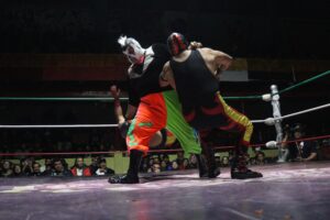 Hechicero brilló con su estilo único en una noche cargada de emociones