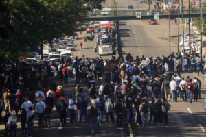 Autoridades capitalinas exhortaron a la ciudadanía a mantenerse informada sobre los cierres y desvíos por la marcha del 6 de noviembre.