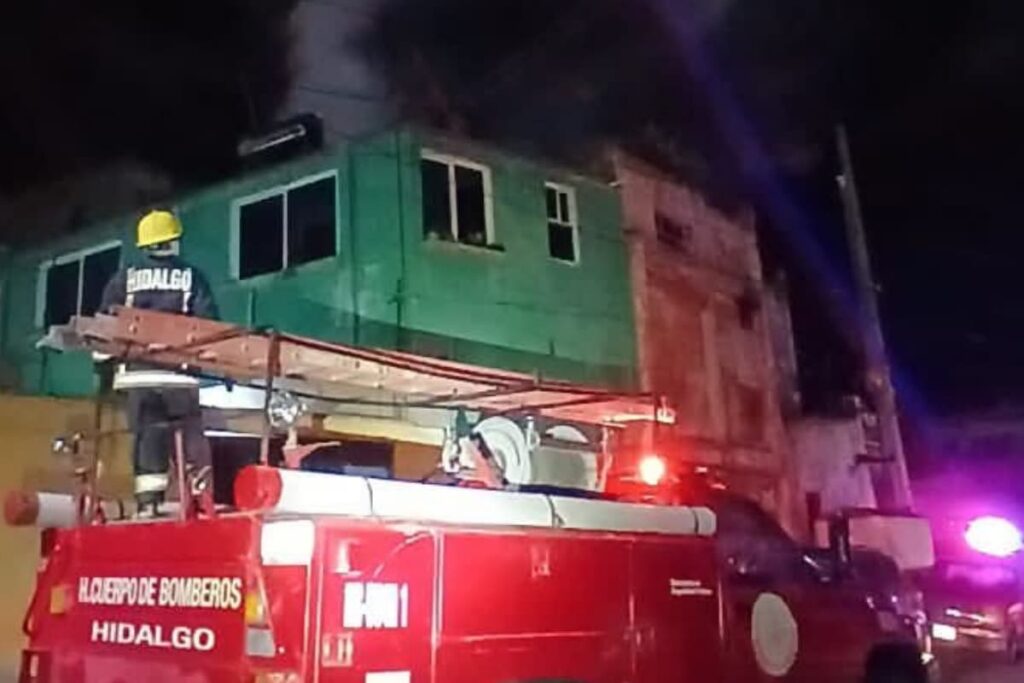 Solo se registraron daños materiales tras el incendio en la colonia Patoni de Pachuca