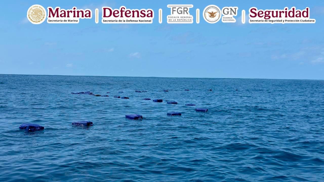 Operativo naval aseguró más de 2.5 toneladas de droga en Michoacán