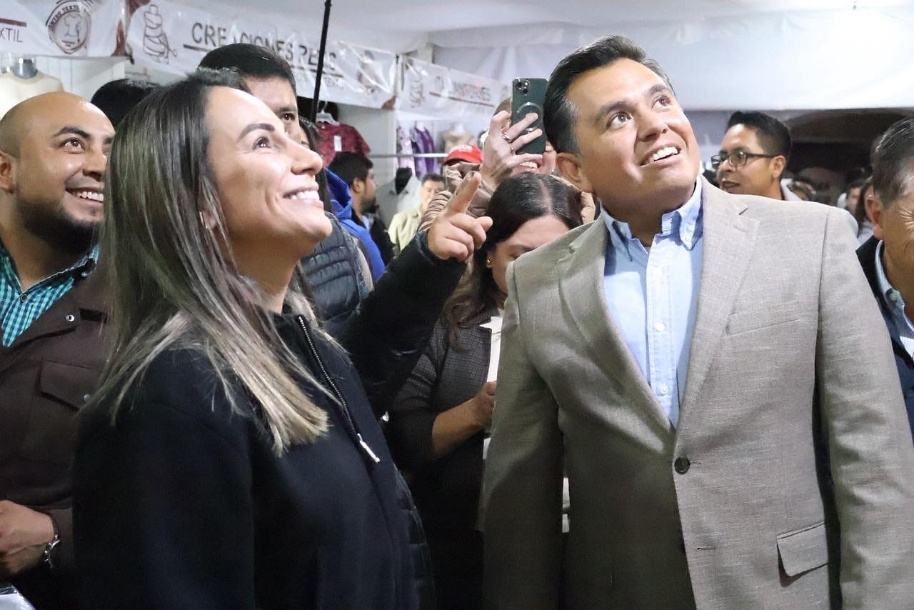 El presidente municipal Jorge Hernández Araus encabezó la inauguración del Encuentro Textil y Gastronómico Cuautepec 2025