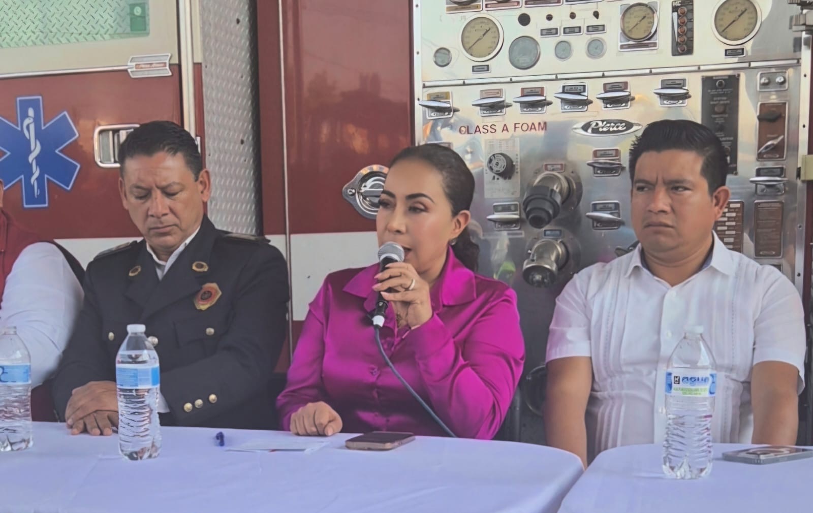 Entrega de uniformes refuerza labores