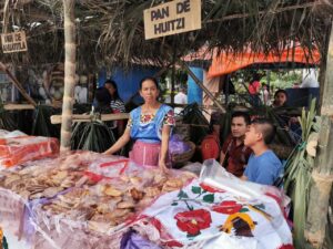 Orizatlán rinde homenaje a las manos que preparan el pan tradicional, considerado uno de los mejores de la Huasteca y símbolo de orgullo entre habitantes y visitantes.