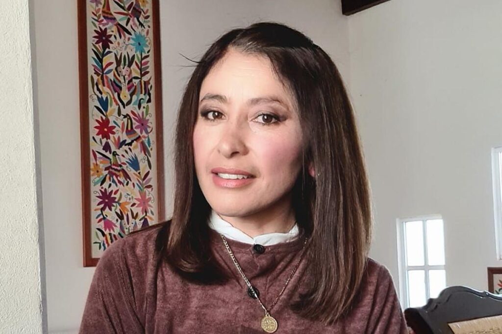  Yeymi Solís Zavala, alcaldesa de Huichapan, tiene salario mensual bruto de 94 mil 518 pesos.