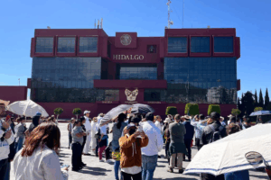 Participantes del Movimiento del Sombrero rechazaron cualquier vínculo partidista durante la marcha en Pachuca y señalaron que su lucha busca justicia, bienestar y atención real a las necesidades sociales.