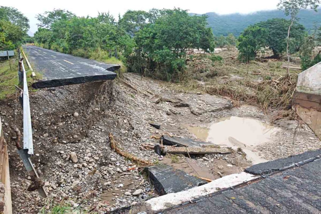 El cambio climático ha intensificado los fenómenos hidrometeorológicos, generando lluvias más intensas en lapsos más cortos.