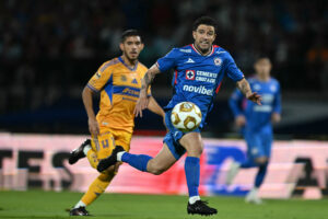 La Máquina visita el Universitario obligada a ganar para mantenerse con vida.