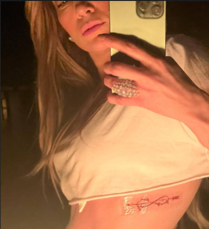 Jennifer López habla sobre su proceso de autoconocimiento y la transformación personal tras su separación
