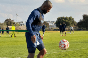 Enner Valencia durante su reincorporación a los entrenamientos de Pachuca.
