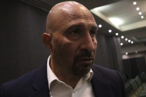 Óscar Pérez plantea una alberca olímpica viable para el alto rendimiento