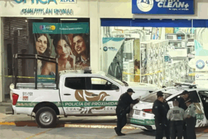 La Fiscalía General de Justicia del Estado de México investiga el ataque armado que dejó dos muertos y un herido en una lavandería.