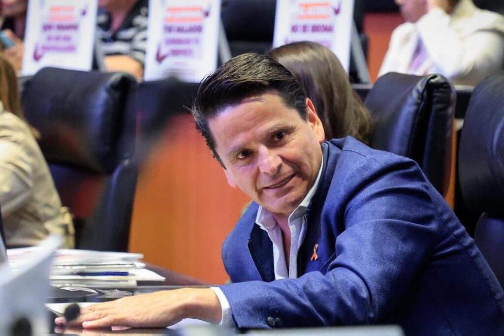 el senador Cuauhtémoc Ochoa Fernández presentó en 2025 un total de 10 iniciativas