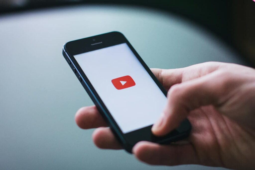 Accede al resumen completo con YouTube Recap 2025 y comparte tus resultados 