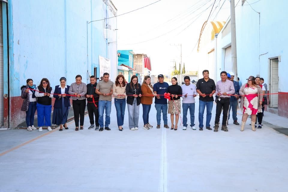 En días pasados la inauguración de la pavimentación hidráulica de la Calle 12 de Diciembre