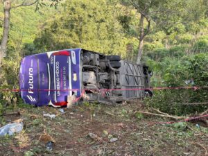 La Procuraduría de Hidalgo abrió una carpeta de investigación para determinar las causas y posibles responsabilidades del accidente ocurrido en Tlanchinol, que dejó cinco personas fallecidas