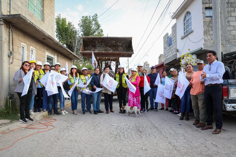 Se realizó el arranque de la pavimentación asfáltica de la calle El Ejido, en la colonia El Salitre