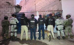 Operativo coordinado permitió el aseguramiento de droga y armas en Hidalgo.