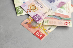 Banxico recomienda acudir al banco ante cualquier sospecha de billetes apócrifos