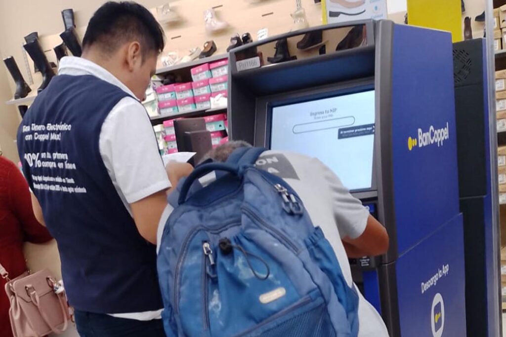 Usuarios alertaron a la población a extremar precauciones al momento de realizar retiros de efectivo