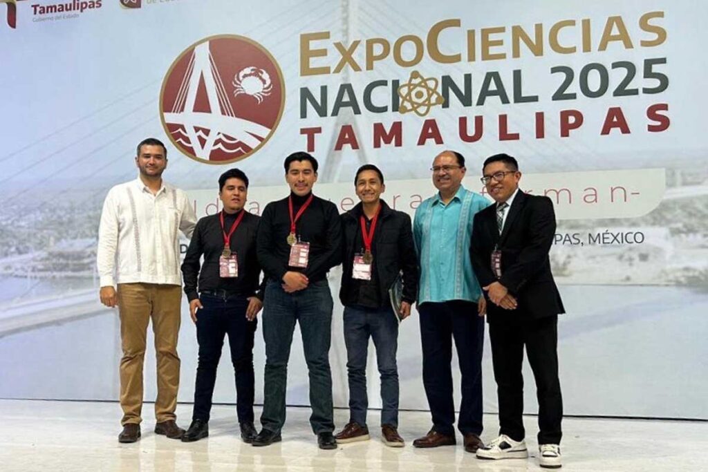 Los alumnos del Cetis 26 participaron del 1 al 5 de diciembre en la Expo Ciencias realizada en Tampico, Tamaulipas