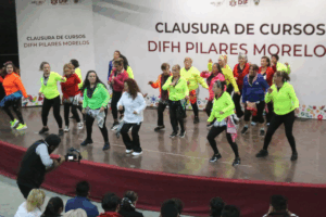 La clausura incluyó presentaciones de baile y música, además de la entrega de reconocimientos a los alumnos que concluyeron sus cursos impartidos con apoyo del ICATHI