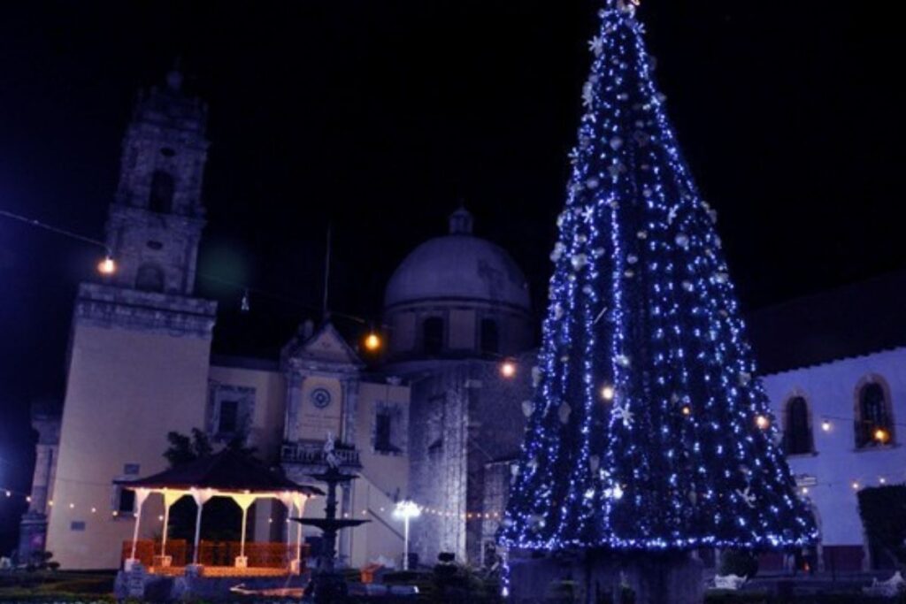 La navidad llegó a Mineral del Chico; no te pierdas el encendido del árbol