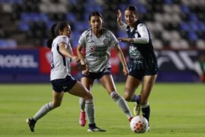 Tuzas vs Cruz Azul: choque de invictas con cuentas pendientes