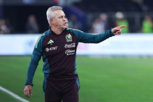 Javier Aguirre utiliza el duelo ante Panamá como termómetro de su proceso.
