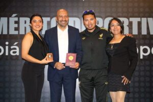 Jacqueline Paredes Quintanar tuvo un año de debut con medallas de oro en wushu.