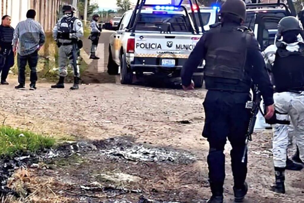 Escena acordonada tras la masacre en Salamanca, Guanajuato