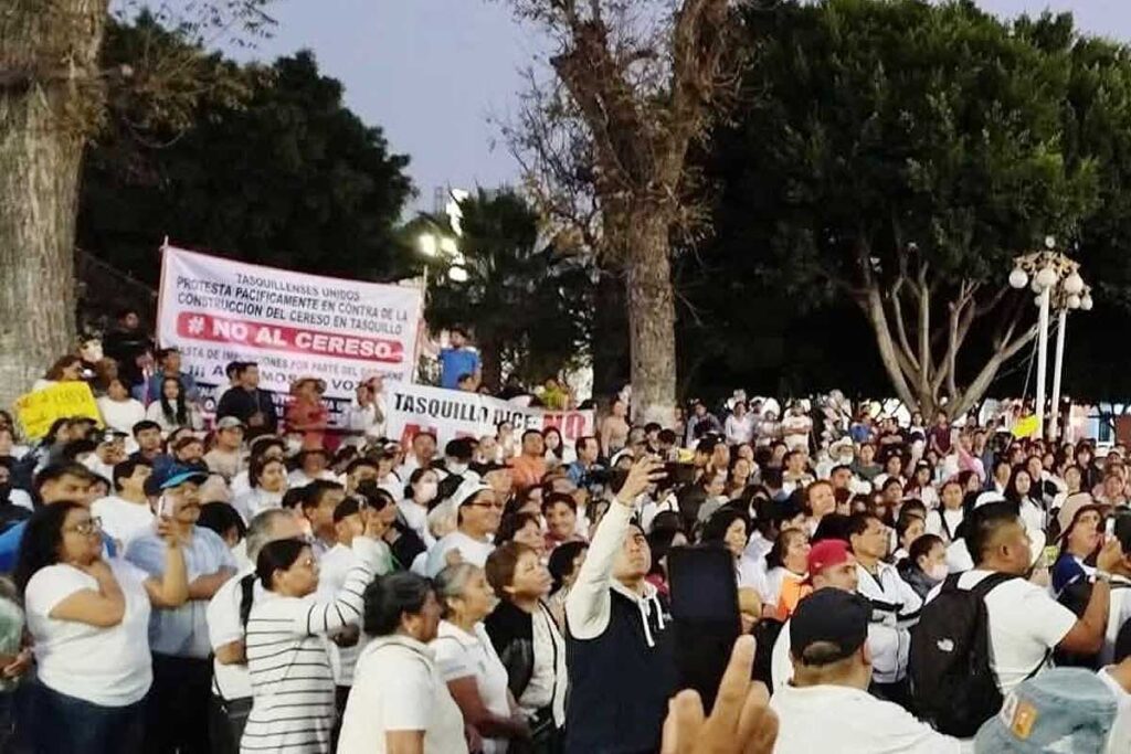 El pasado viernes 9 de enero, cientos de habitantes de Tasquillo salieron a las calles a manifestar su oposición la Cereso