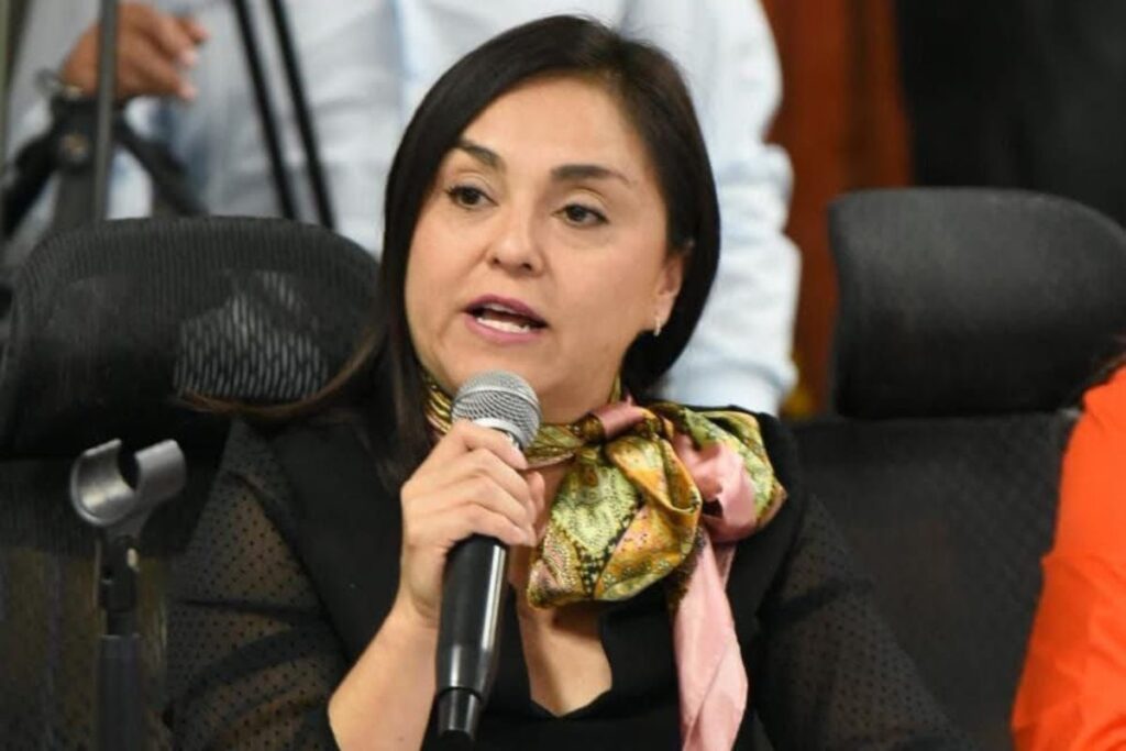 ¿La iniciativa de regidores-docentes está en la
