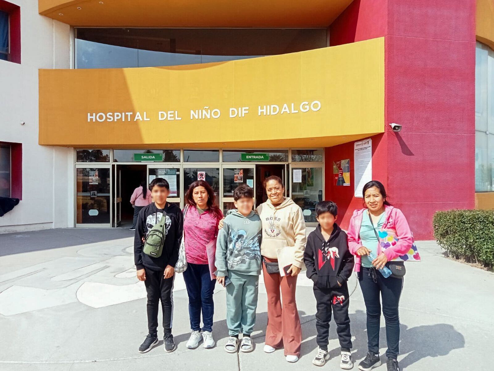 Menores de la Huasteca reciben atención médica especializada en el Hospital del Niño DIF