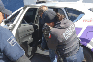 El conductor fue puesto a disposición de las instancias correspondientes.