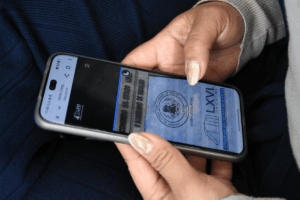 El sitio web fue desarrollado por etapas, comenzando con la carga de información general y los medios de contacto de las y los legisladores del Congreso.