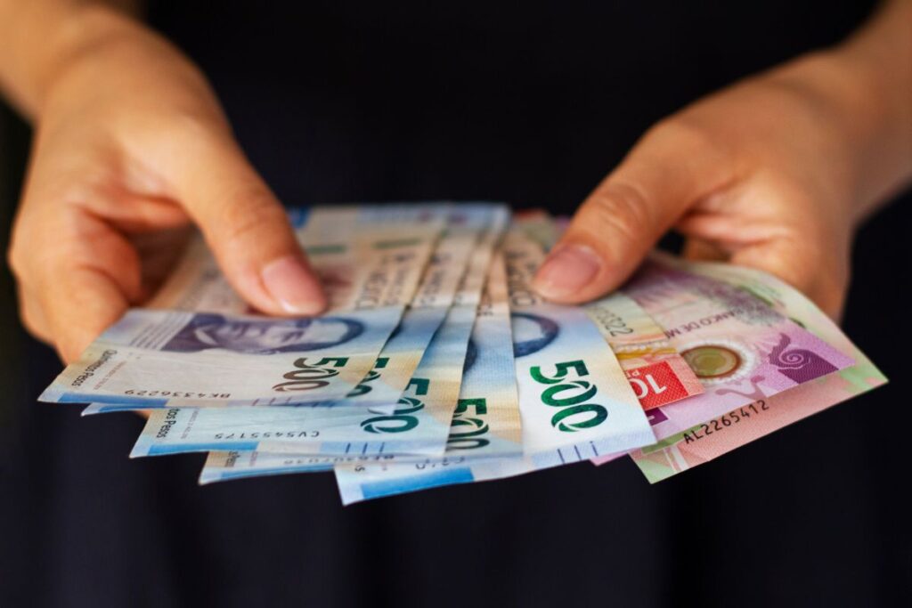 Aumenta el salario mínimo, pero... ¿sabes cuánto ganarías a la quincena en este 2026?