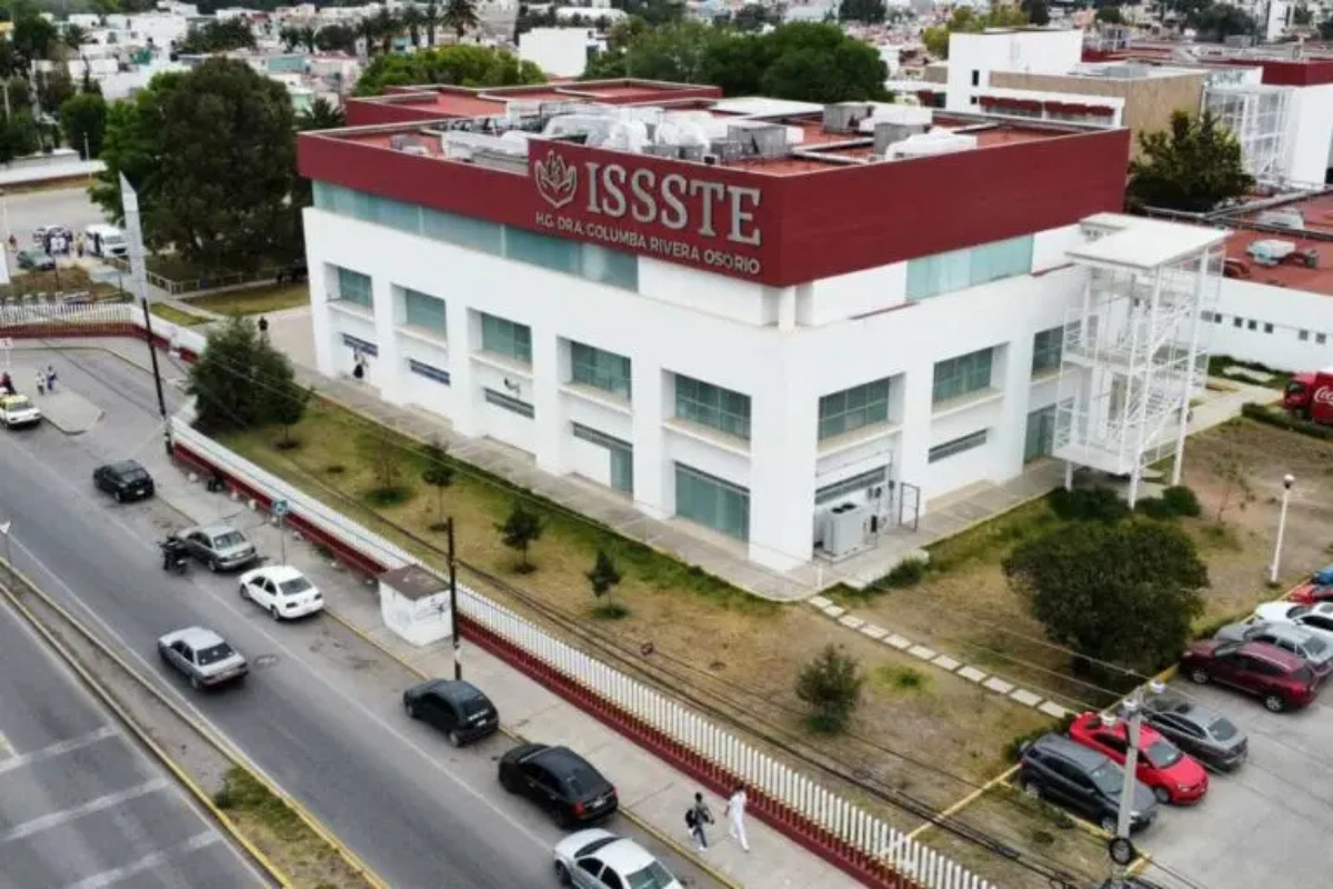 Los profesionistas enfrentan dificultades para atender a los pacientes debido a la falta de insumos y medicamentos | Foto: Especial