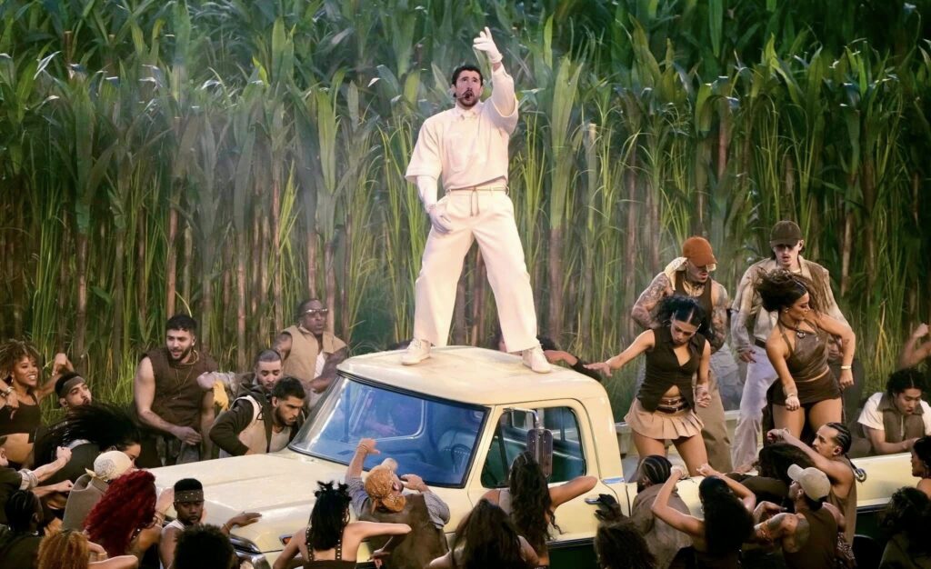 Alex Tovar y su equipo de trabajo estuvieron detrás de la impecable escenografía del show de Bad Bunny