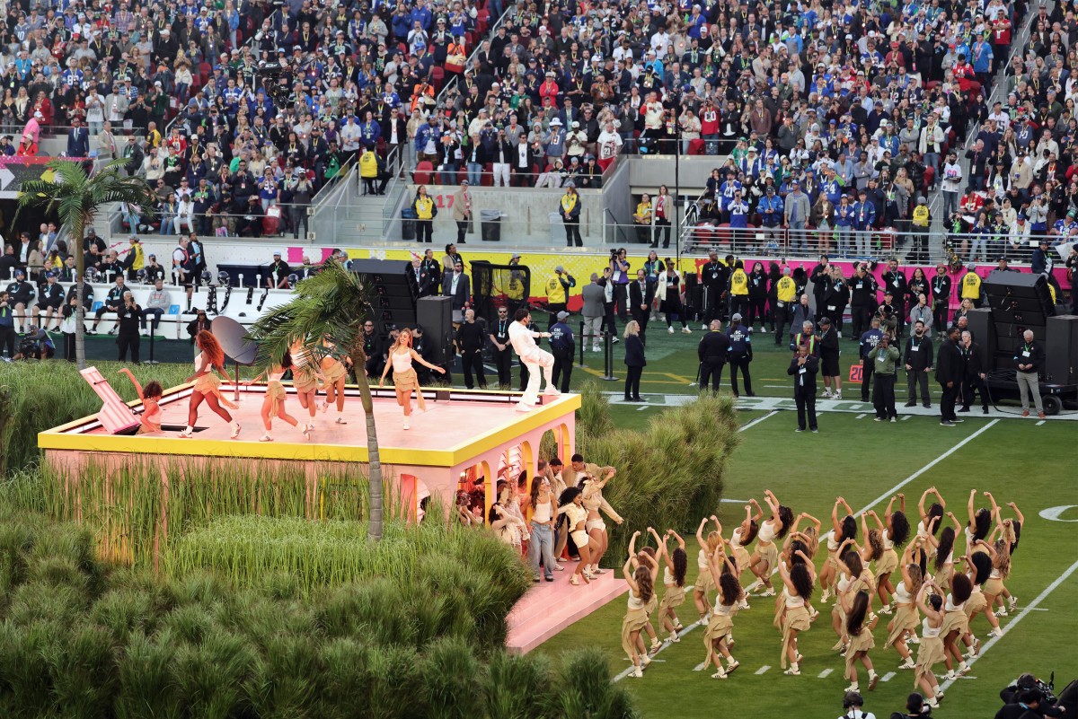 Por si te lo perdiste: el medio tiempo del Super Bowl 2026 