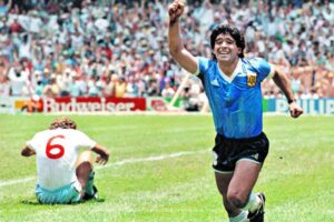 Pelé y Maradona levantaron la Copa del Mundo en el Azteca, ahora sede inaugural en 2026.
