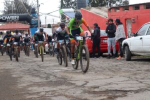 La comunidad de Santiago Tlapacoya vibró con la intensidad del MTB.