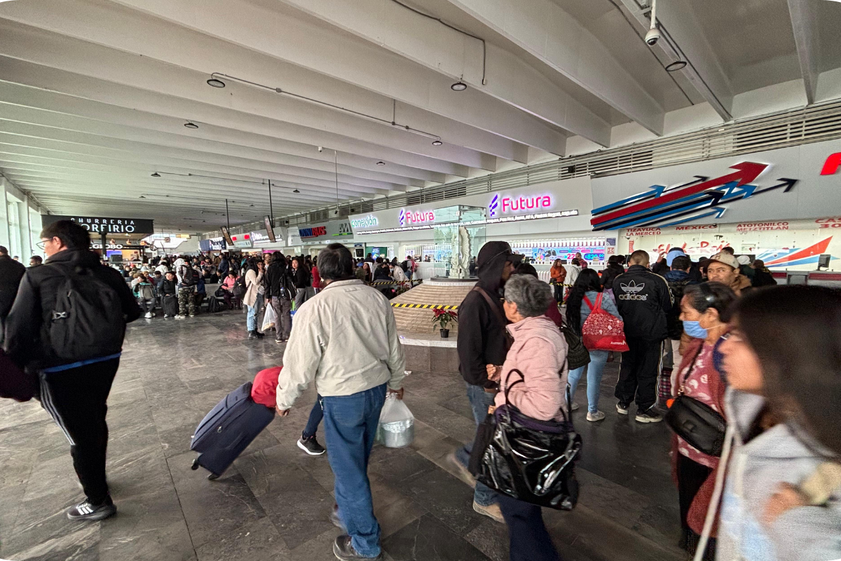 Suspenden corridas en la Central de Autobuses de Pachuca tras quema de autos en carreteras de HIdalgo y estados vecinos