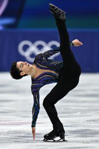 El patinador mexicano ejecutó su programa libre en la Milano Ice Skating Arena.