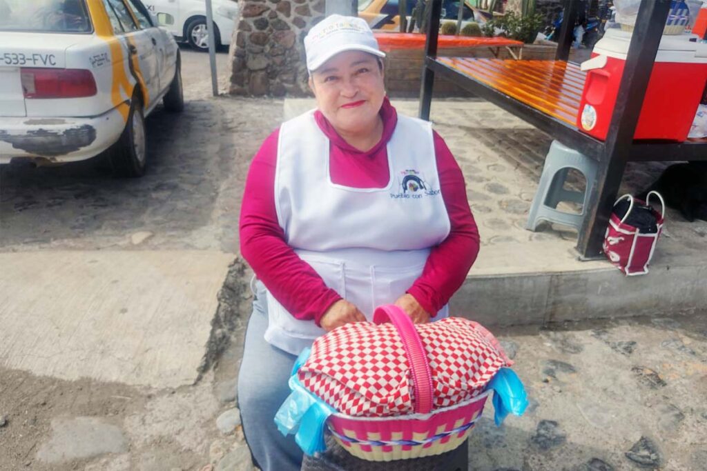 Tamaleras coinciden en que las ventas bajaron en la región tras el paso de la vaguada monzónica en octubre pasado