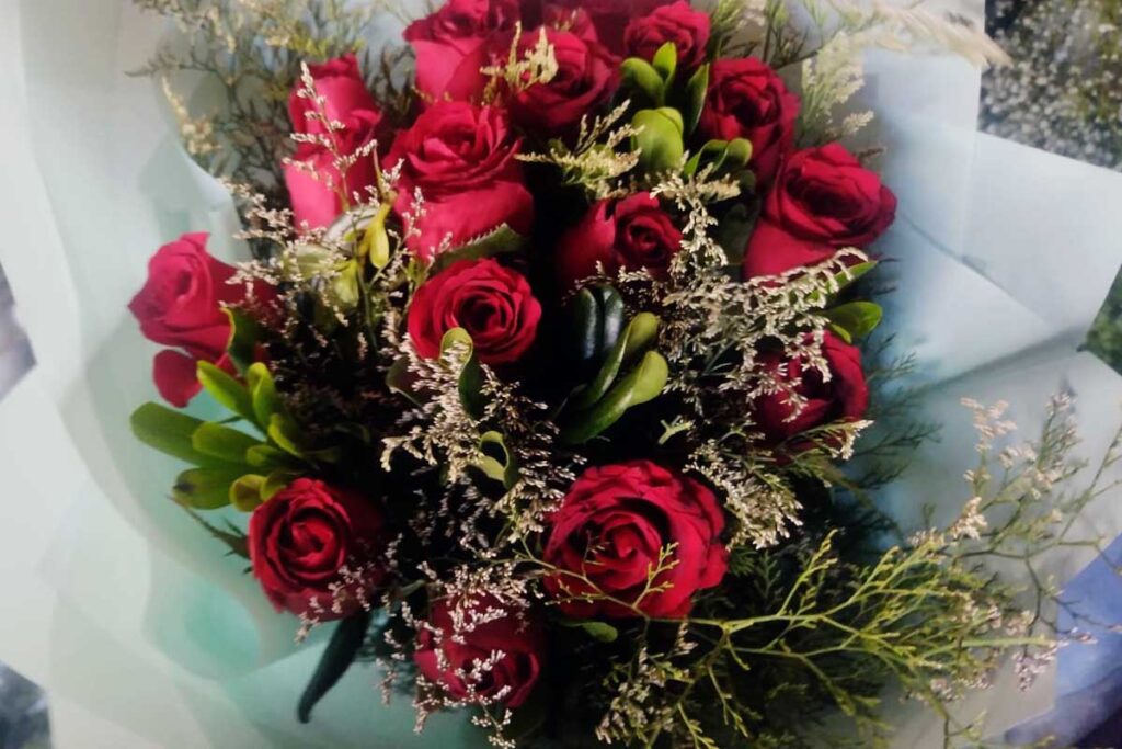 La docena de rosas tiene mejor precio este año, se ofrece en 200 pesos