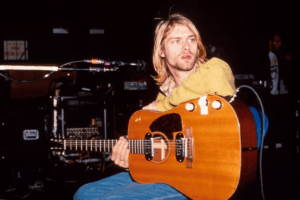 La autopsia de Kurt Cobain presenta hallazgos médicos que, según expertos, no corresponden a una muerte instantánea por arma de fuego.