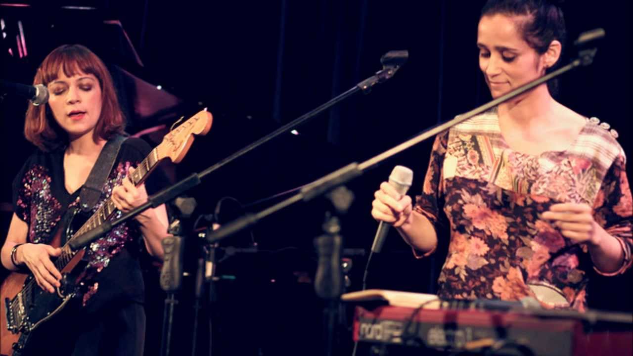 Natalia Lafourcade y Julieta Venegas: unidas por la música y la amistad en su nueva colaboración 