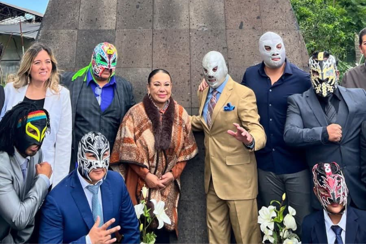 Se invitó a los pobladores a asistir al evento con indumentaria propia de El Santo | Foto: Antonieta Islas